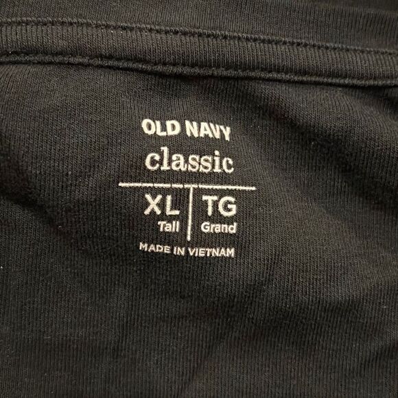 Old Navy black classic t-shirt XL Tall. - Picture 3 of 4